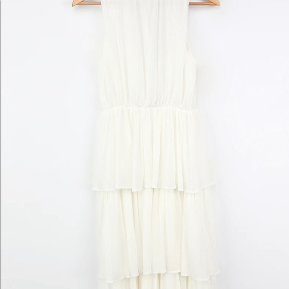 NWT Stunning White Pleated Tiered Midi Dress - Picture 6 of 8